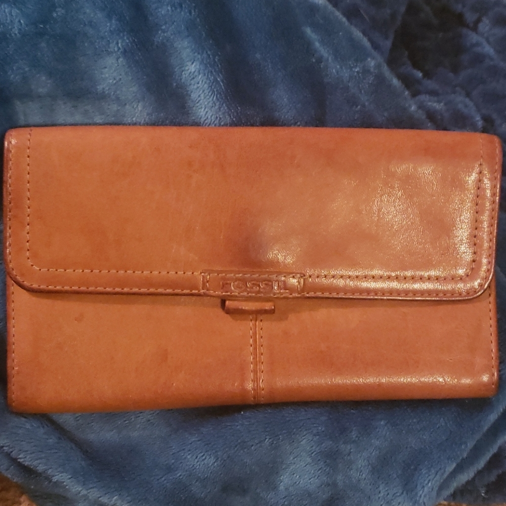 Beautiful soft brown Leather Fossil Wallet